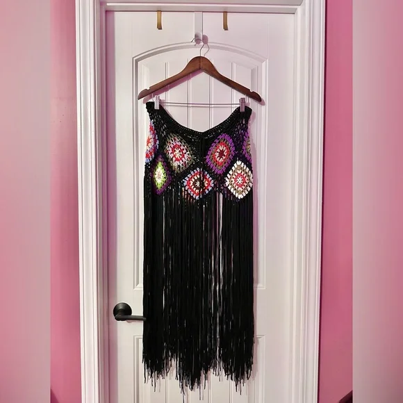NWT SHEIN Curve Fringe Crochet Festival Skirt - Swimsuit Beach Coverup - Size 2X - Picture 4 of 7
